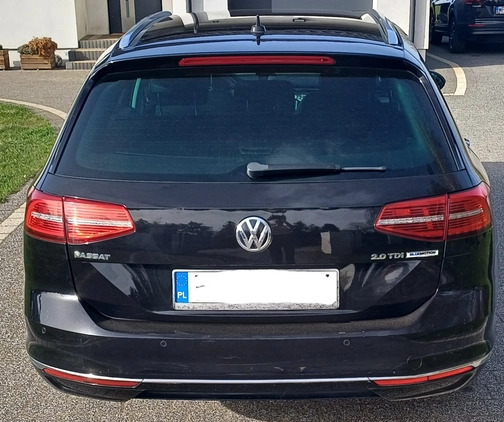 Volkswagen Passat cena 67800 przebieg: 193800, rok produkcji 2017 z Radom małe 67